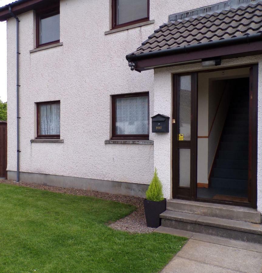 No 52 - Apartment With Lounge And Dining Area - No Kitchen Ullapool Exterior foto